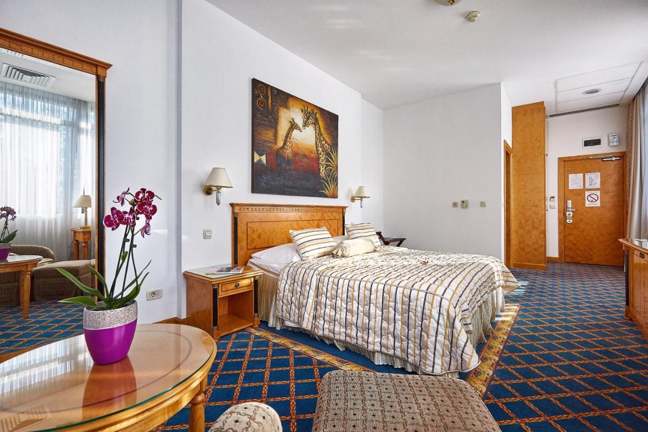 Garni Hotel Master Újvidék Kültér fotó