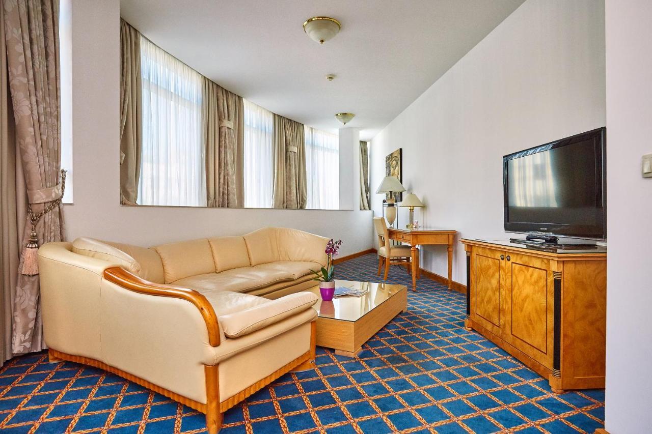 Garni Hotel Master Újvidék Kültér fotó