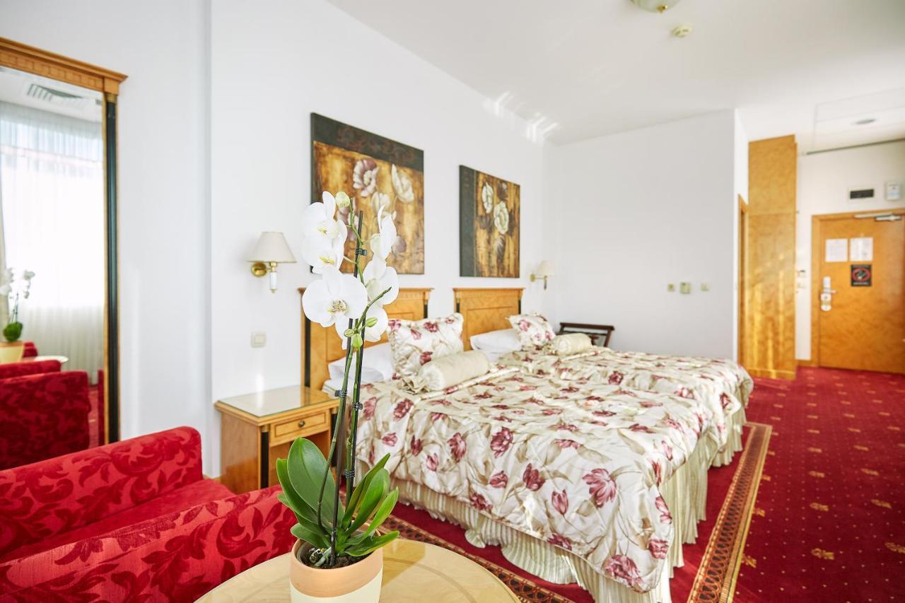 Garni Hotel Master Újvidék Kültér fotó